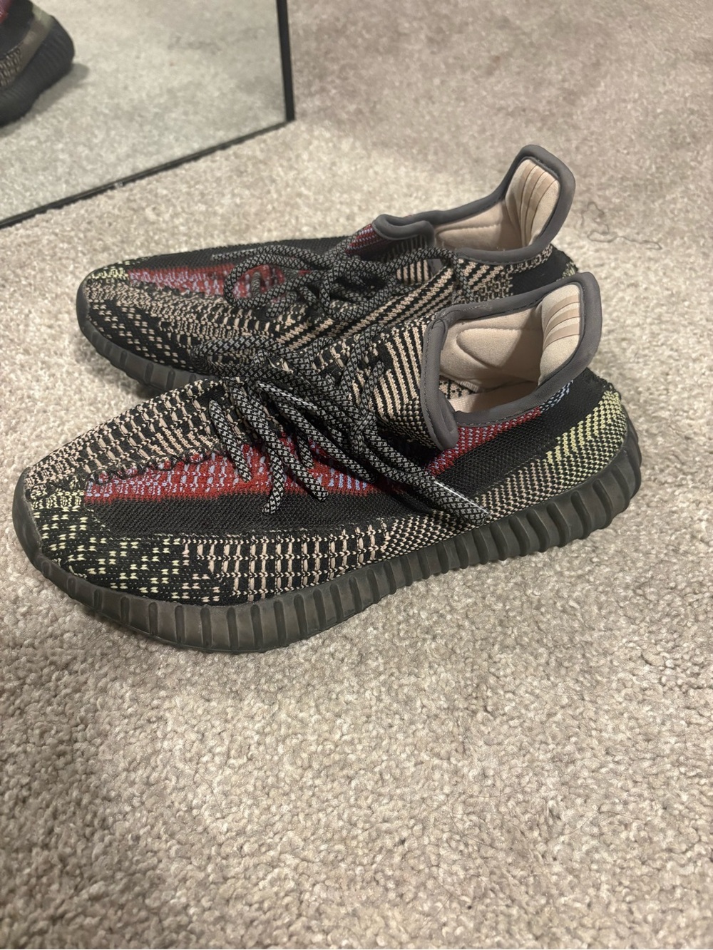 Women’s Yeezy sneakers size 7.5